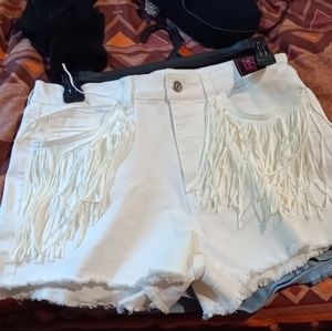 No Boundaries fringe shorts